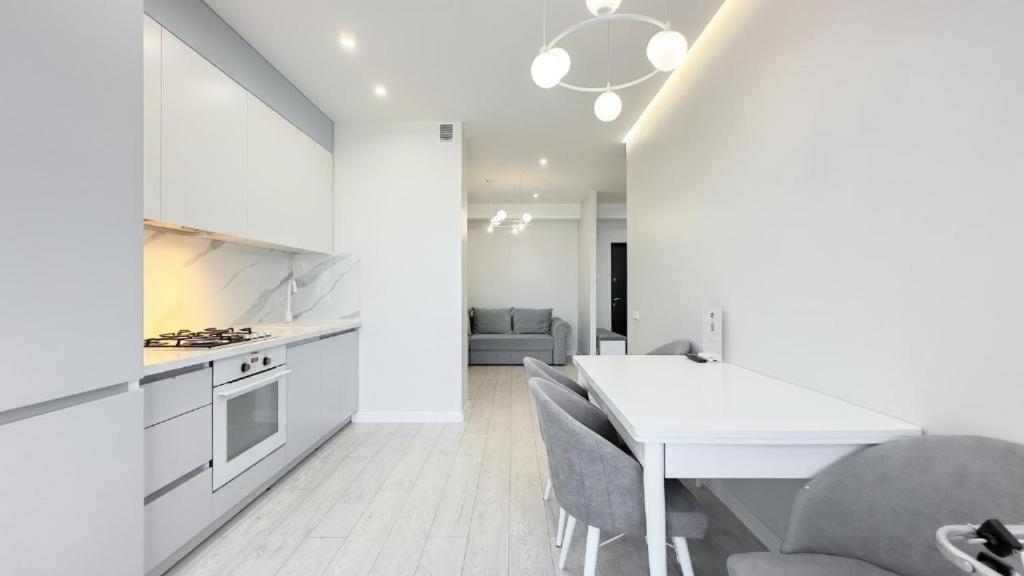 Glass New Apartments Ultracentral Κισινάου Εξωτερικό φωτογραφία