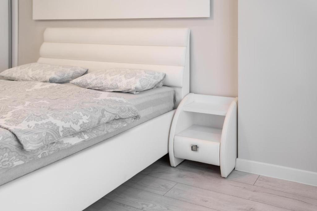 Glass New Apartments Ultracentral Κισινάου Εξωτερικό φωτογραφία